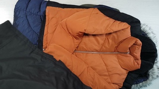 A5 03764 Anoraks HQ (Куртки м/ж) №12       21,30  кг.       8,55€  за кг.       25  шт.