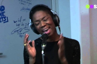 Sabrina Starke - All In Line (Live bij Evers Staat Op)