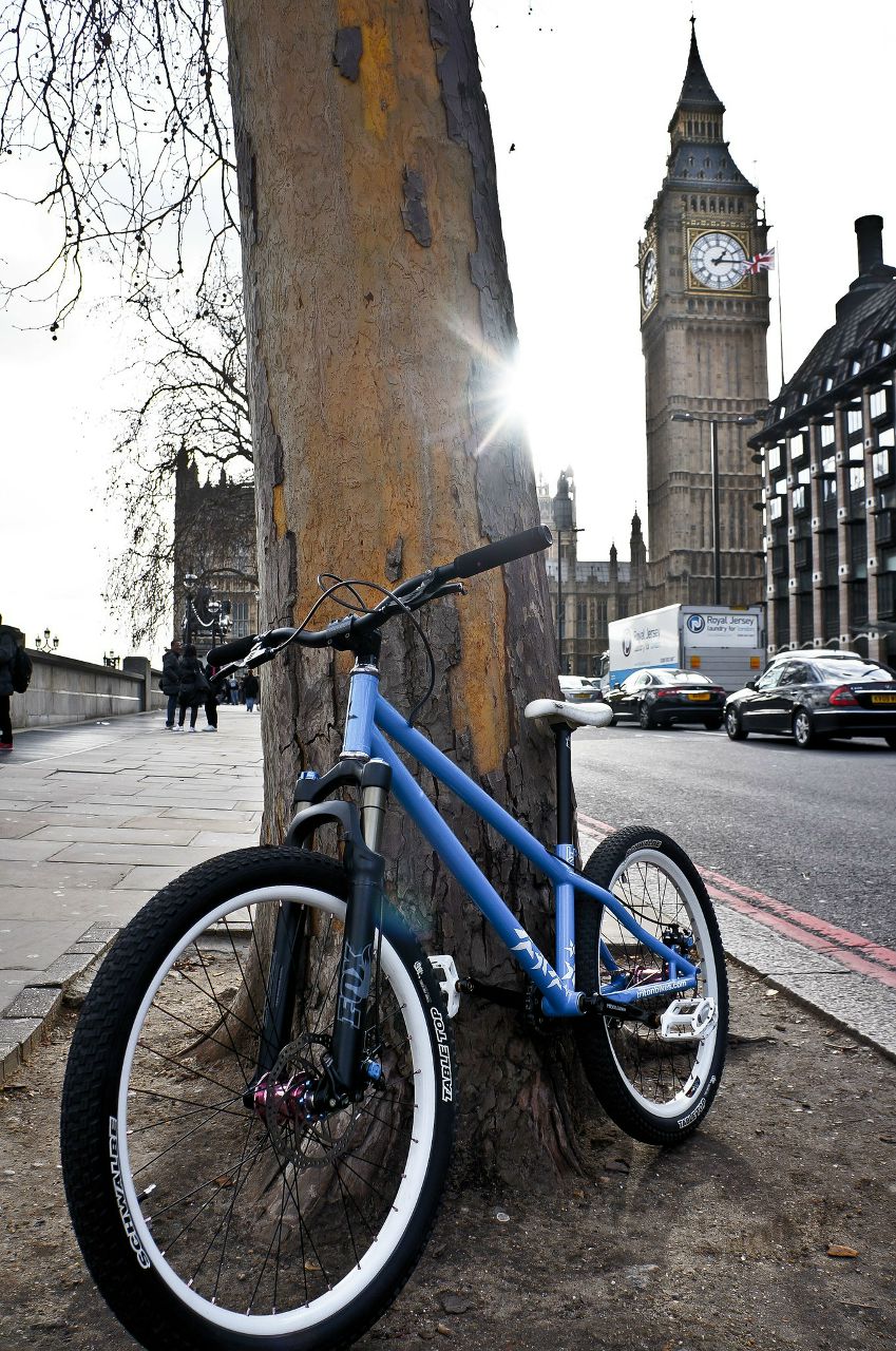 Олег Форест | London