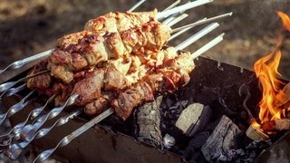 ОТЛИЧНЫЙ МАНГАЛ ДЛЯ ДОМА! СЕКРЕТ ВКУСНОГО ШАШЛЫКА!