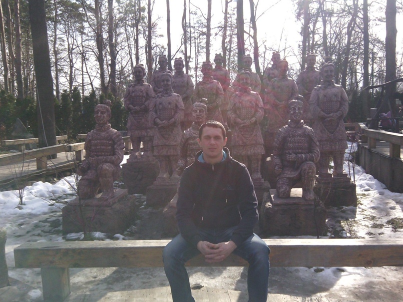 Дмитрий Кухарь |