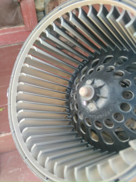 Как снять мотор отопителя веста Как снять мотор отопителя веста