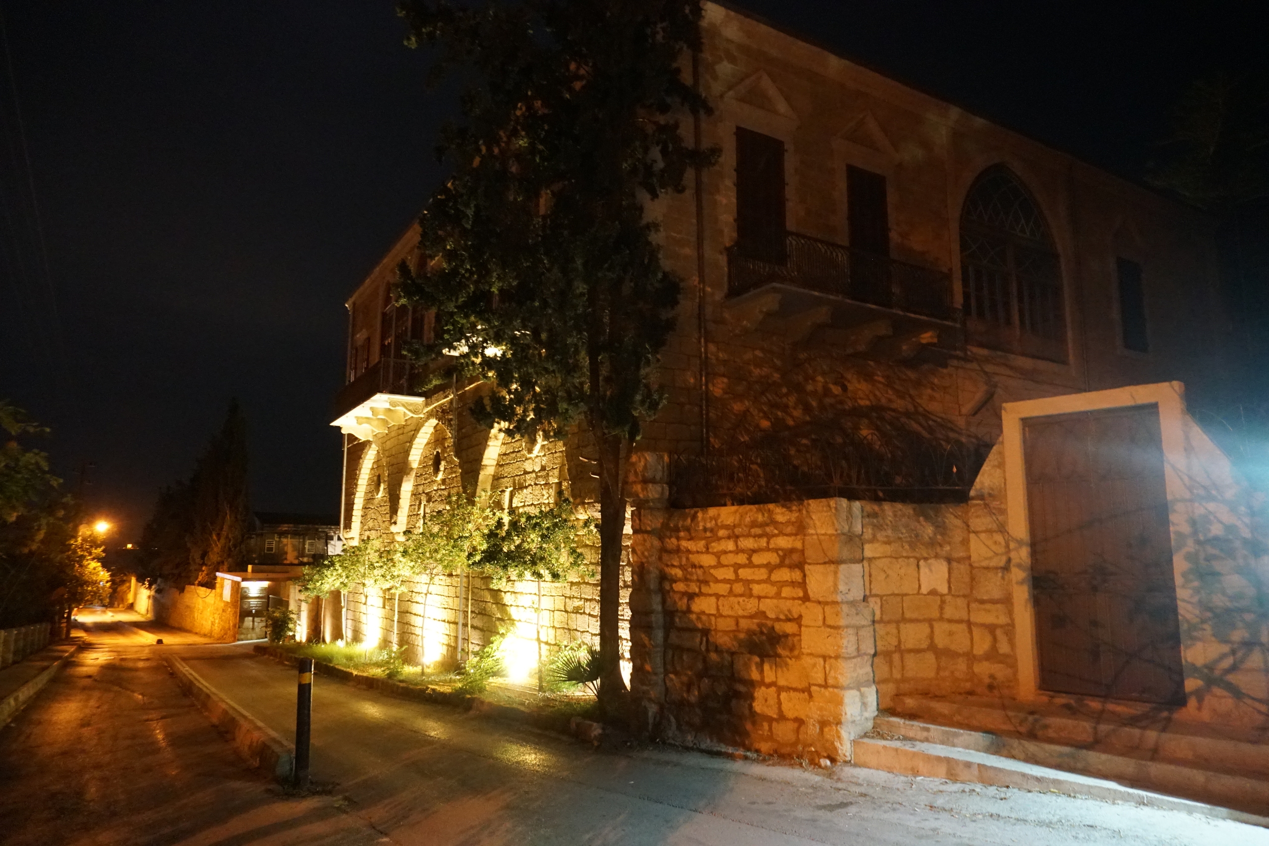 Вечерняя прогулка по самому древнему городу на Земле Вечерняя прогулка по самому древнему городу на Земле